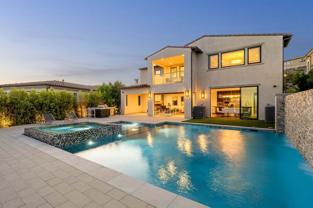 luxury-house-with-pool-at-twilight